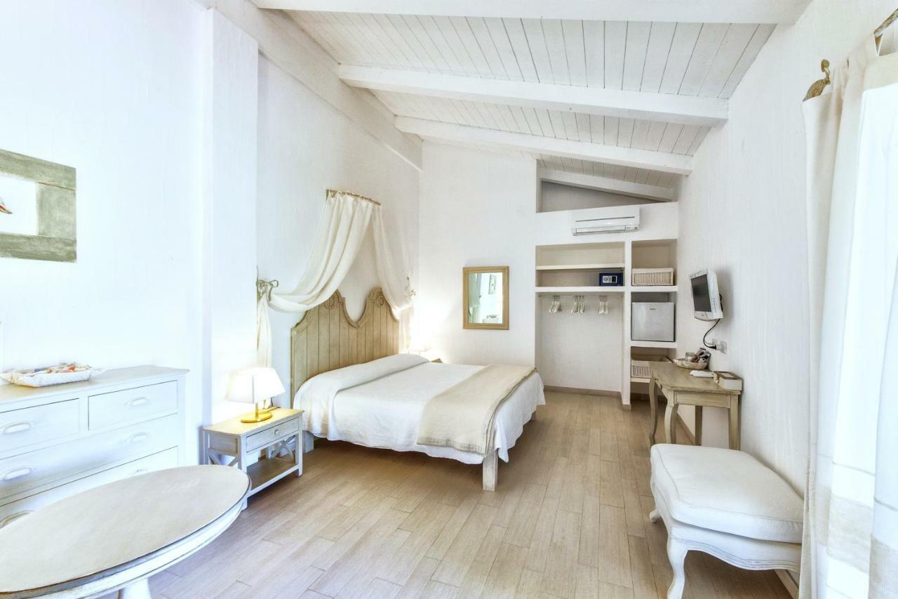 Cento Ulivi B&B Golfo Aranci Extérieur photo