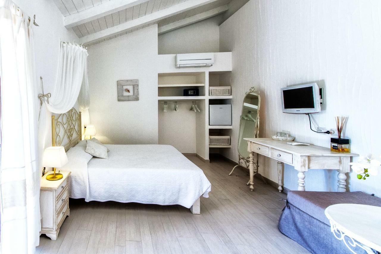 Cento Ulivi B&B Golfo Aranci Extérieur photo