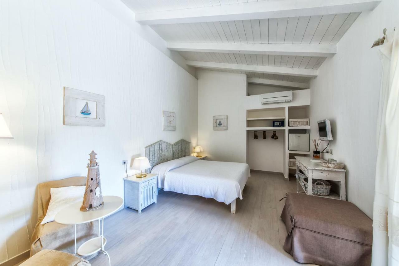 Cento Ulivi B&B Golfo Aranci Extérieur photo