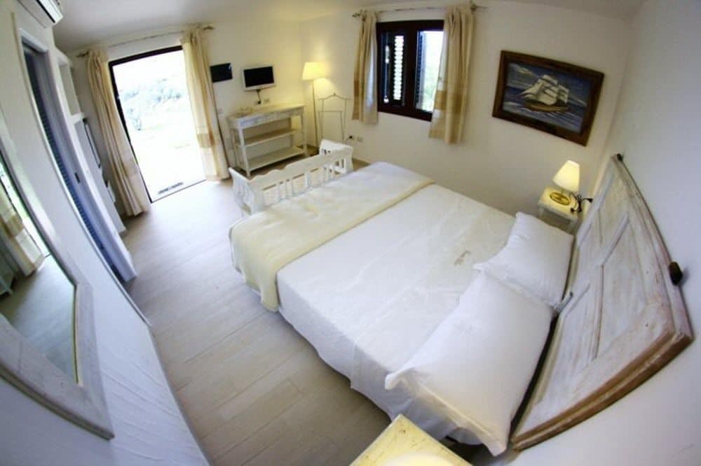 Cento Ulivi B&B Golfo Aranci Extérieur photo